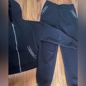 Guess Women Zip Up SweatSuit